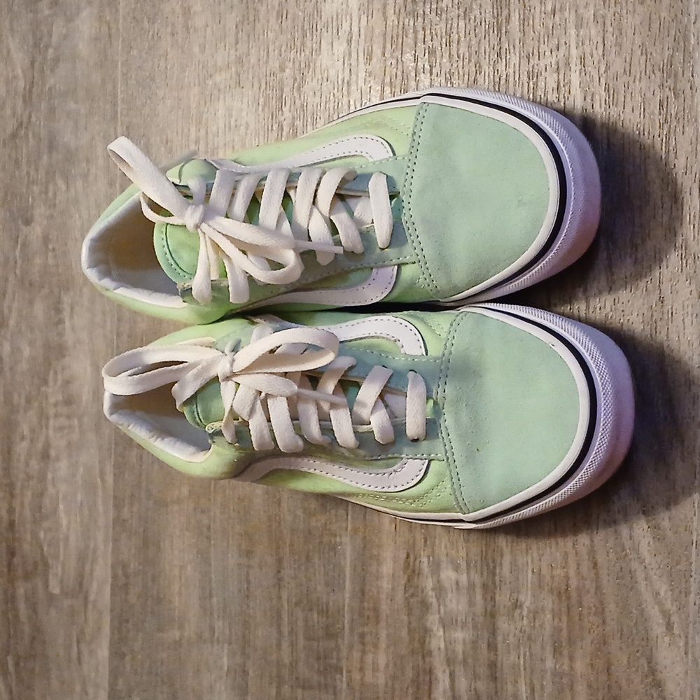Mint Van's